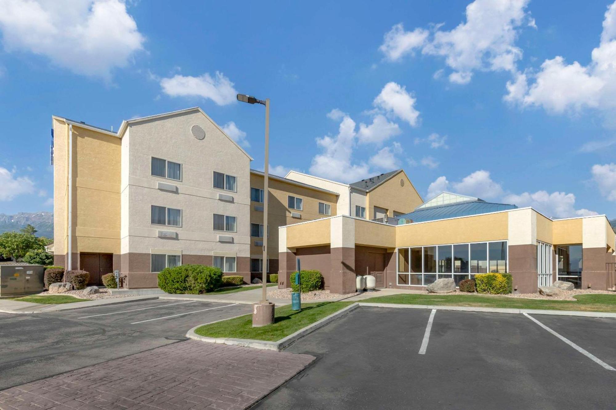 Comfort Inn & Suites Orem - Provo Екстериор снимка